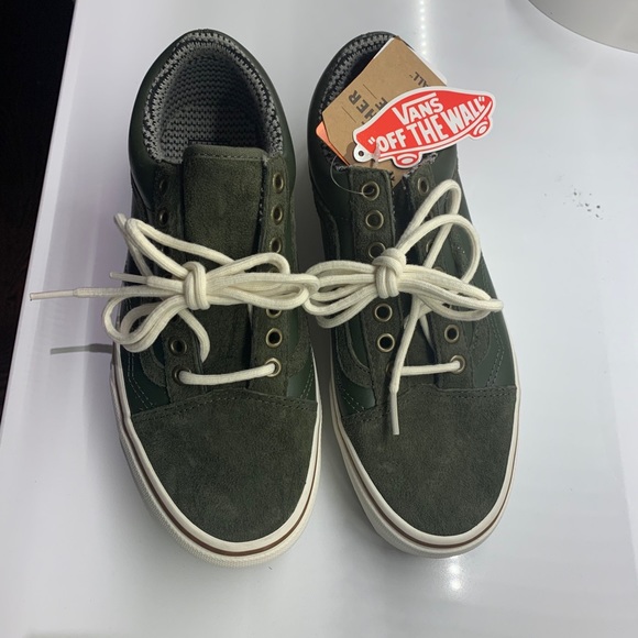 NWT Van’s - Picture 3 of 5